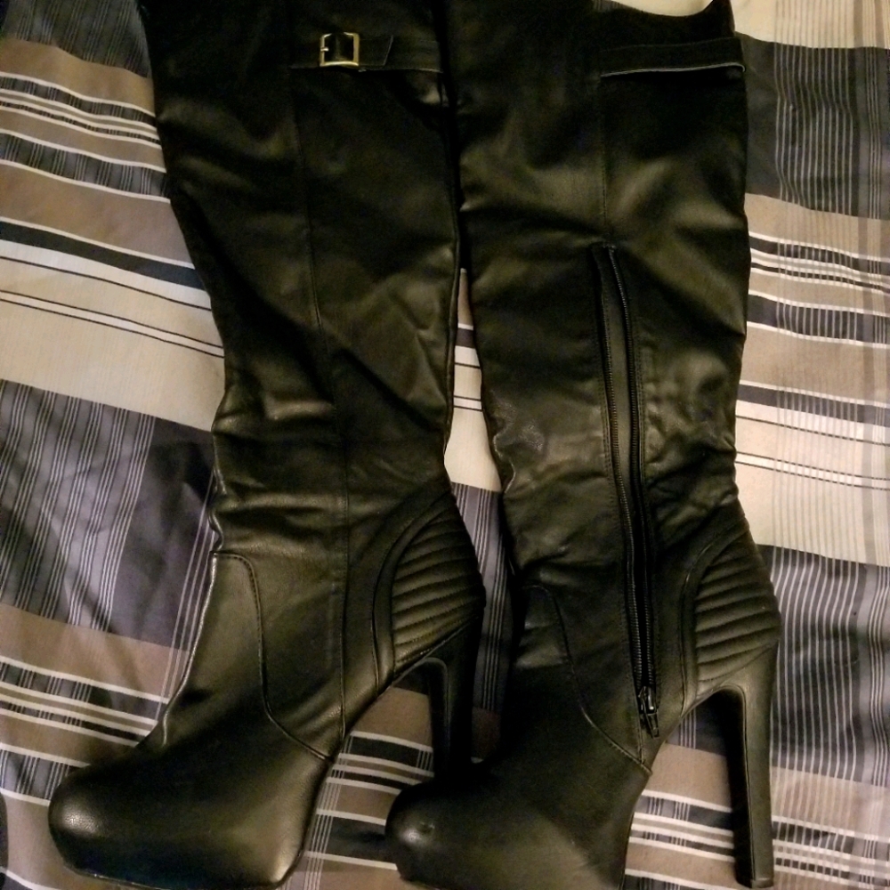 Boots barely worn